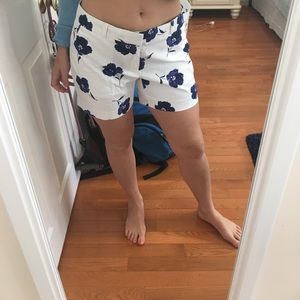 NWT BANANA REPUBLIC SPRING SHORTS!